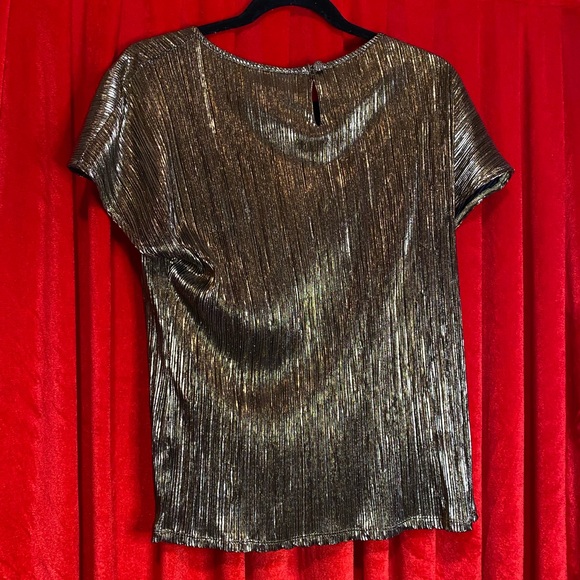 ⭐️Vintage gold top⭐️ - Picture 7 of 8